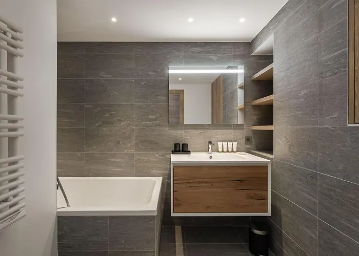 Apartmán Spacieux Familial A Courchevel, Proche Pistes, Avec Balcon Et Services Inclus - Fr-1-562-76